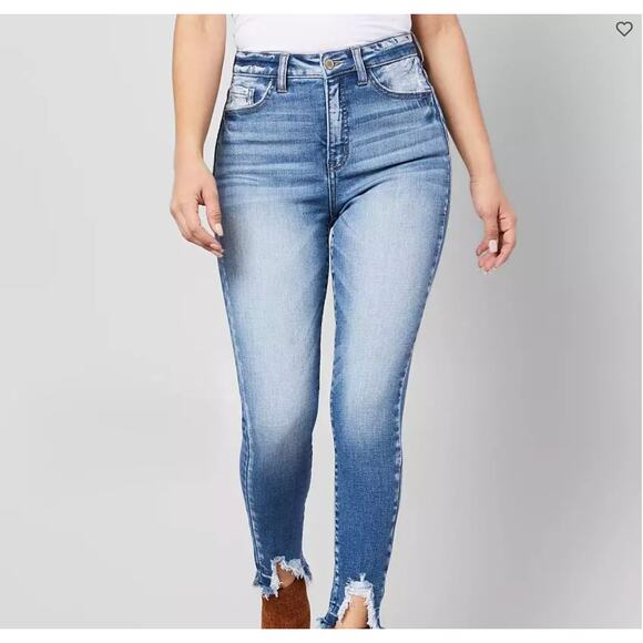 Kancan Signature Kurvy Ultra High Rise Ankle Jean Distressed Hem 28 - Picture 1 of 6
